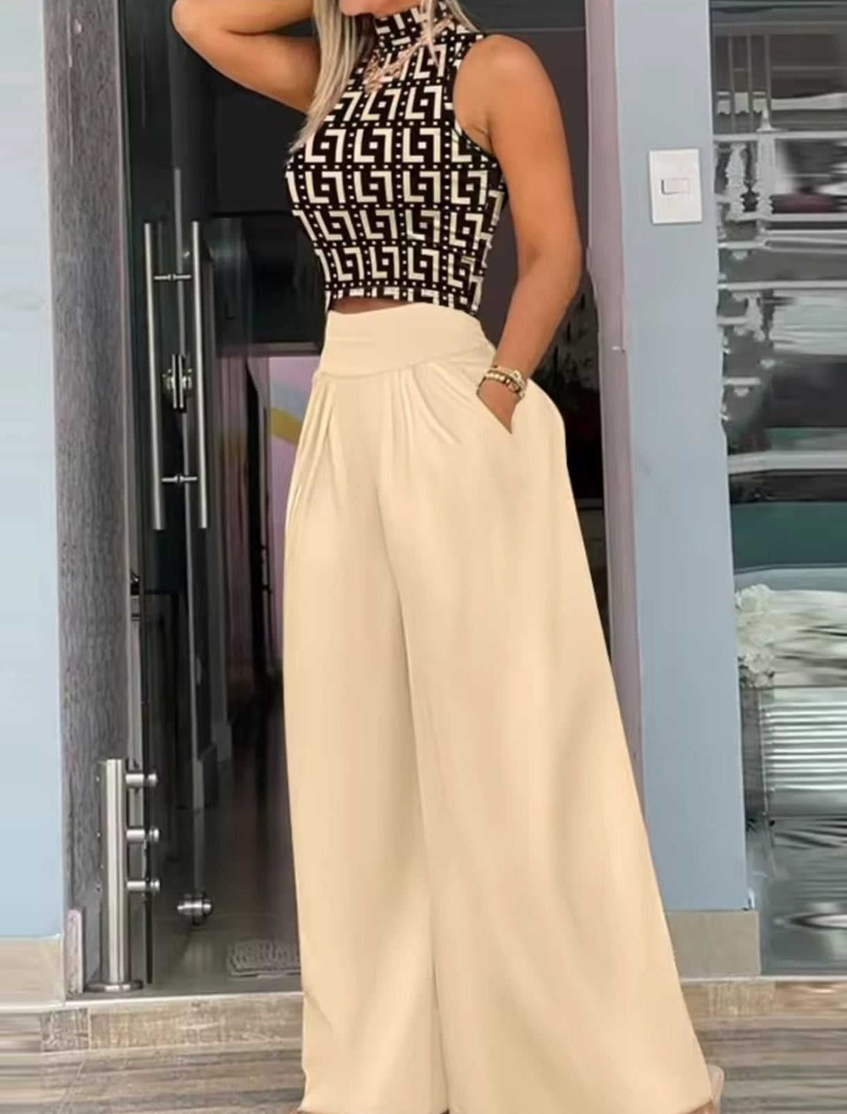 Completo Due Pezzi Crop Top e Pantalone Wide Leg